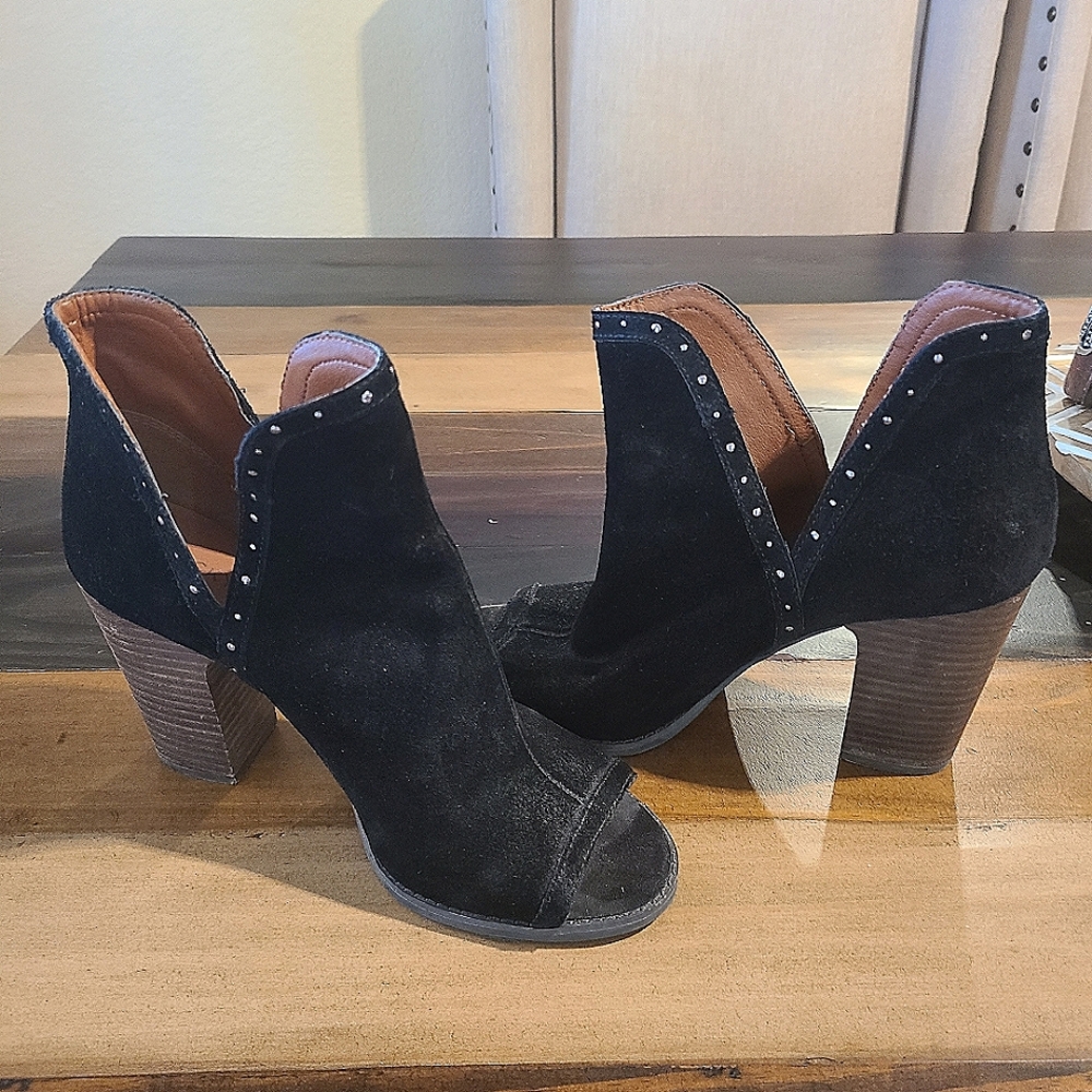 Lucky Brand 9.5